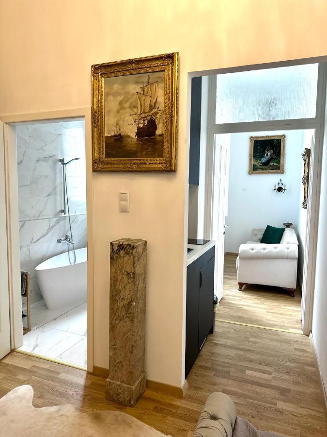 Central River Apartment Danube บูดาเปสต์ ภายนอก รูปภาพ